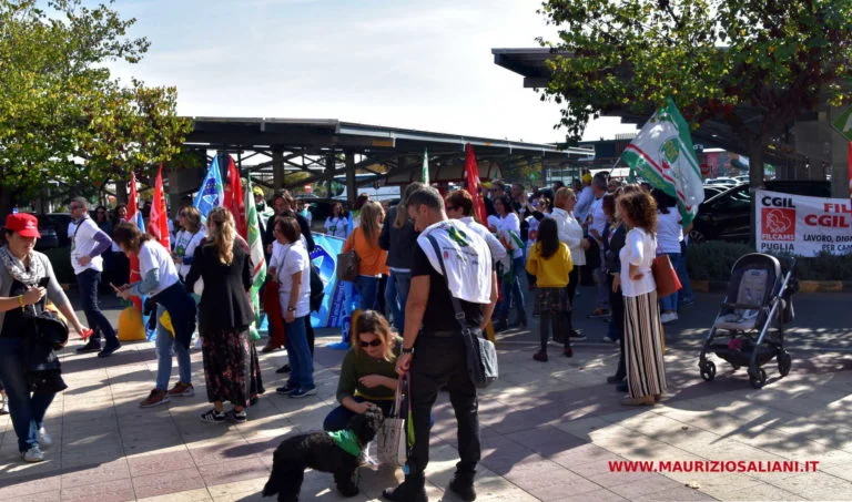L’Auchan di Casamassima in stato di agitazione.