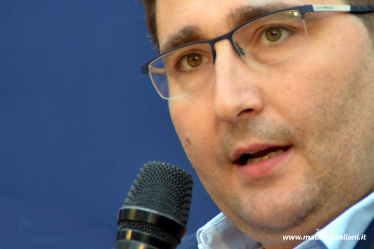 Casamassima: Agostino Mirizio con Forza Italia e Fratelli d’Italia. La Lega (con chi sta?) si sfila. Casamassima: Agostino Mirizio con Forza Italia e Fratelli d’Italia. La Lega (con chi sta?) si sfila.
