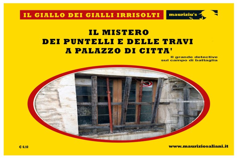 Il mistero dei puntelli e delle travi a Palazzo di Città.