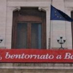 striscione-berlusconi-a-bari-interna-nuova1